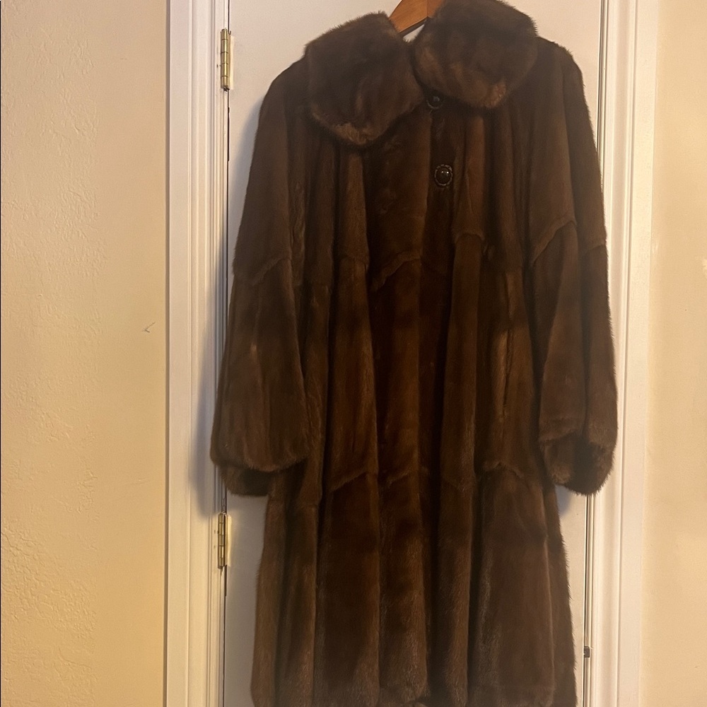 Elegant Brown Fur Coat